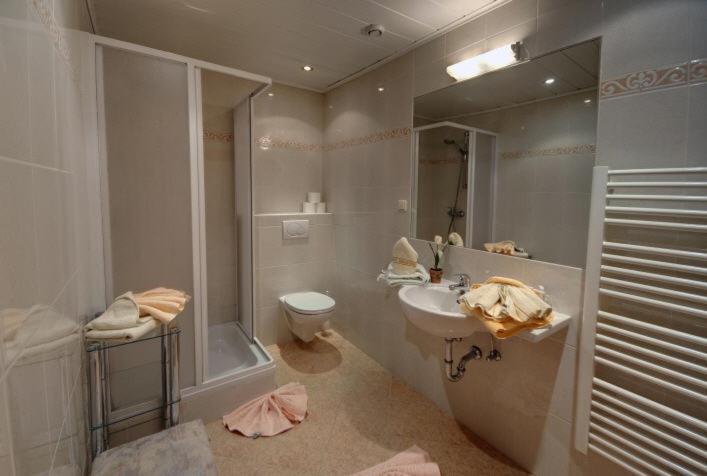Postwirt Hotel Seeboden Kamer foto