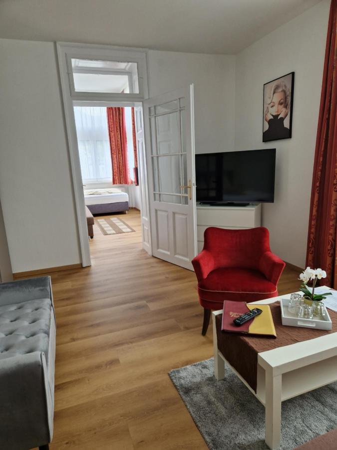 Postwirt Hotel Seeboden Buitenkant foto
