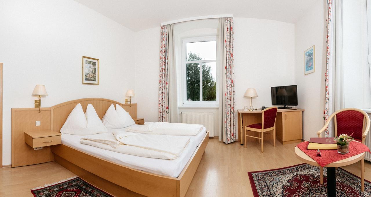 Postwirt Hotel Seeboden Buitenkant foto